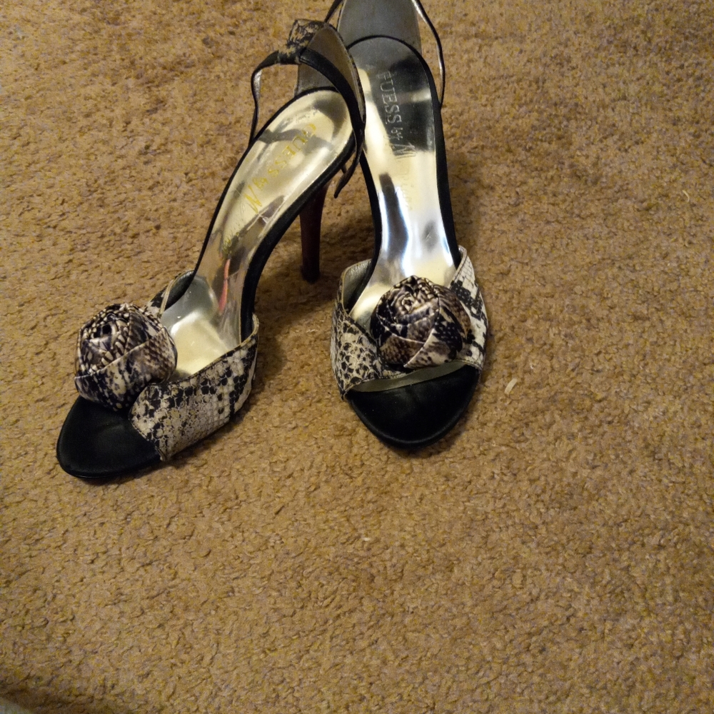 Stilettos - Picture 3 of 3